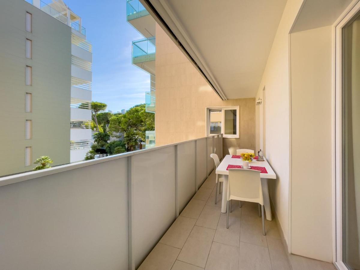 Apartment Fiore-2 By Interhome Lignano Sabbiadoro Eksteriør billede